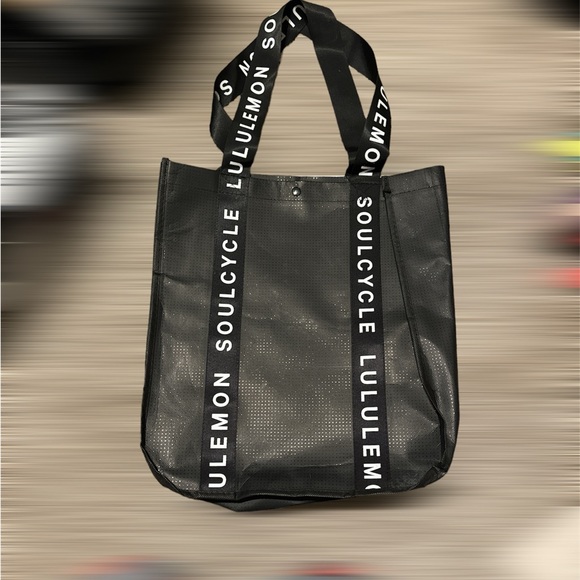 Lululemon bag - Picture 1 of 1